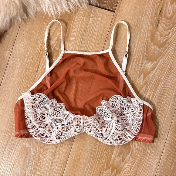 Sokoloff Lingerie Sheer Lace High Neck Bra 34B - Picture 1 of 5